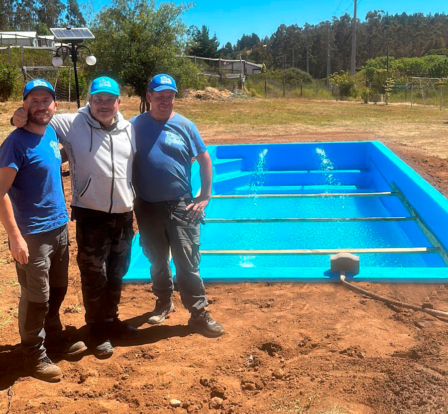 Piscina de fibra de vidrio Fibro Splash cliente feliz
