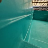 Piscina de fibra de vidrio Fibro Splash modelo Corbeta 7 x 3.4 metros color turquesa